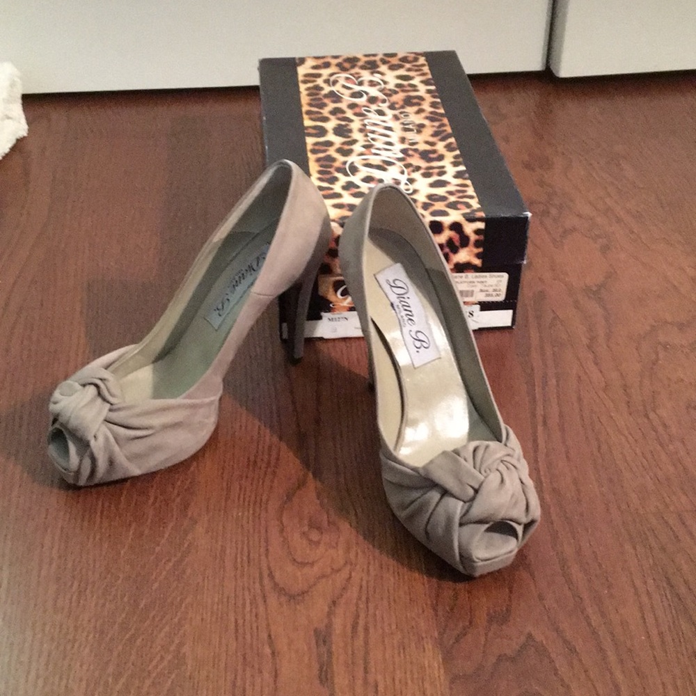 Diane  B peep toe pump